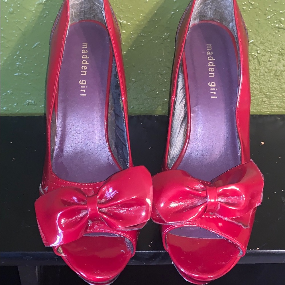 Red Madden Girl peep toe